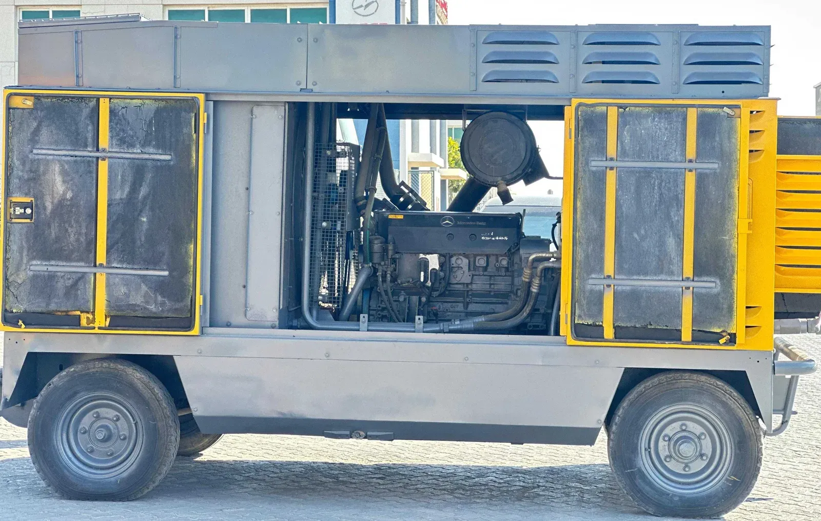 Atlas Copco XRHS 396 MD air compressor 20 bar 2011 product image