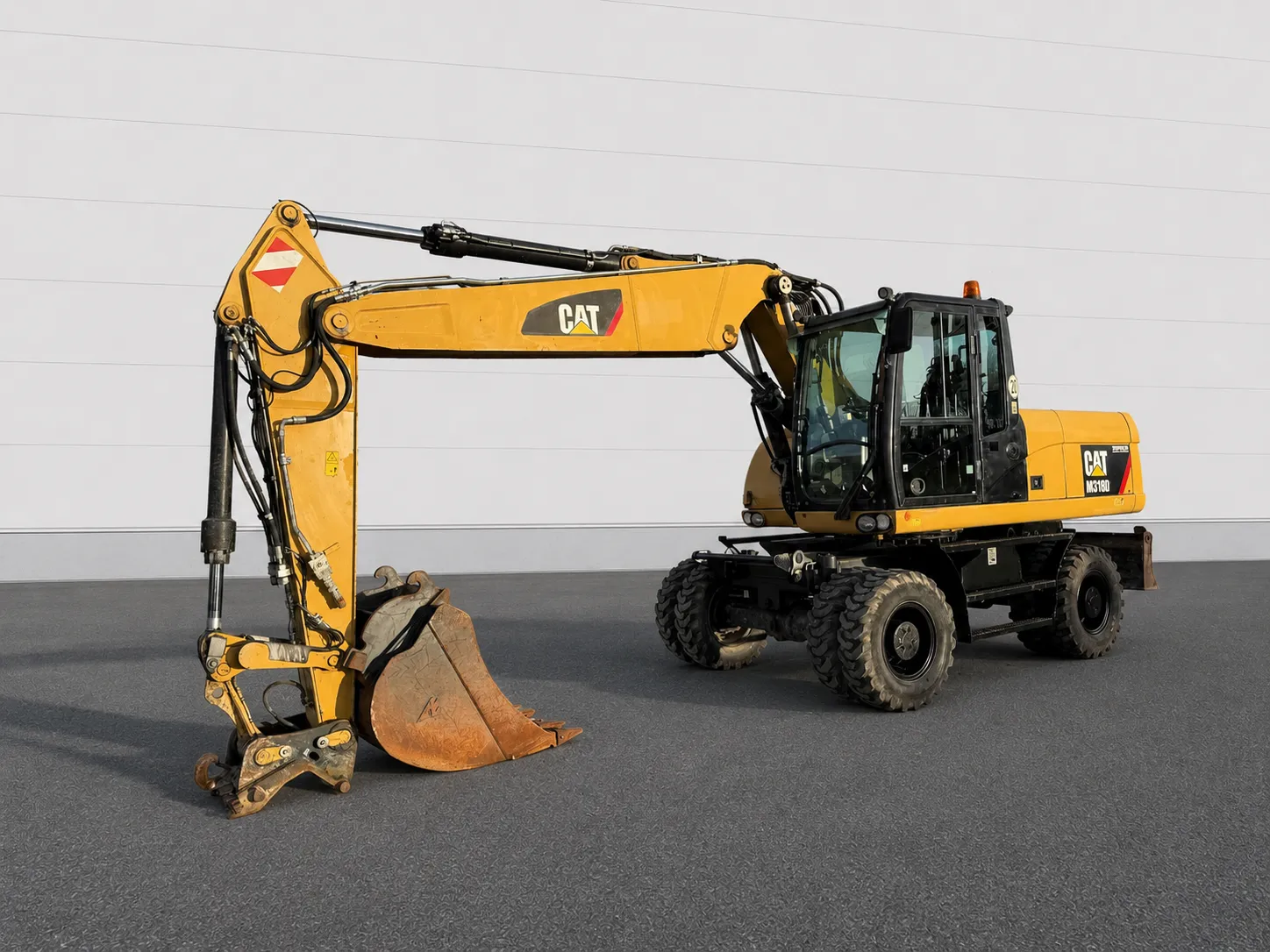 Caterpillar M318D wheeled excavator 2014 ref M-1704 product image