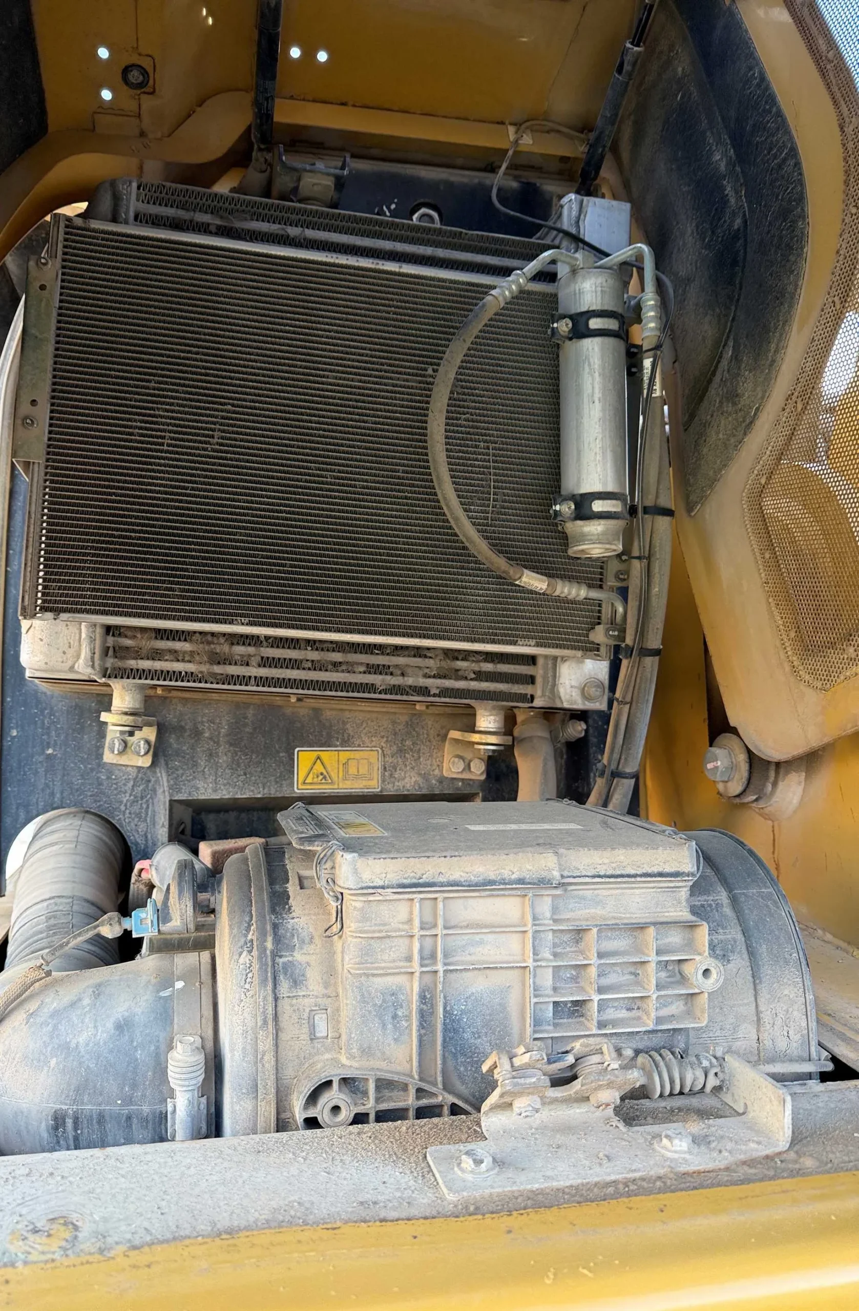 Caterpillar M318D wheeled excavator 2014 ref M-1704 product image