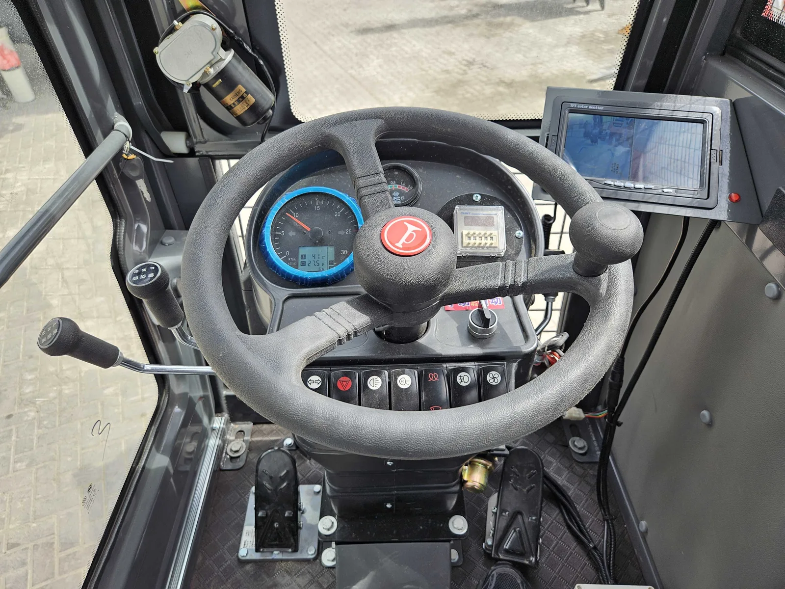 UMATE Mixer 4000 self loading concrete mixer 2025 product image