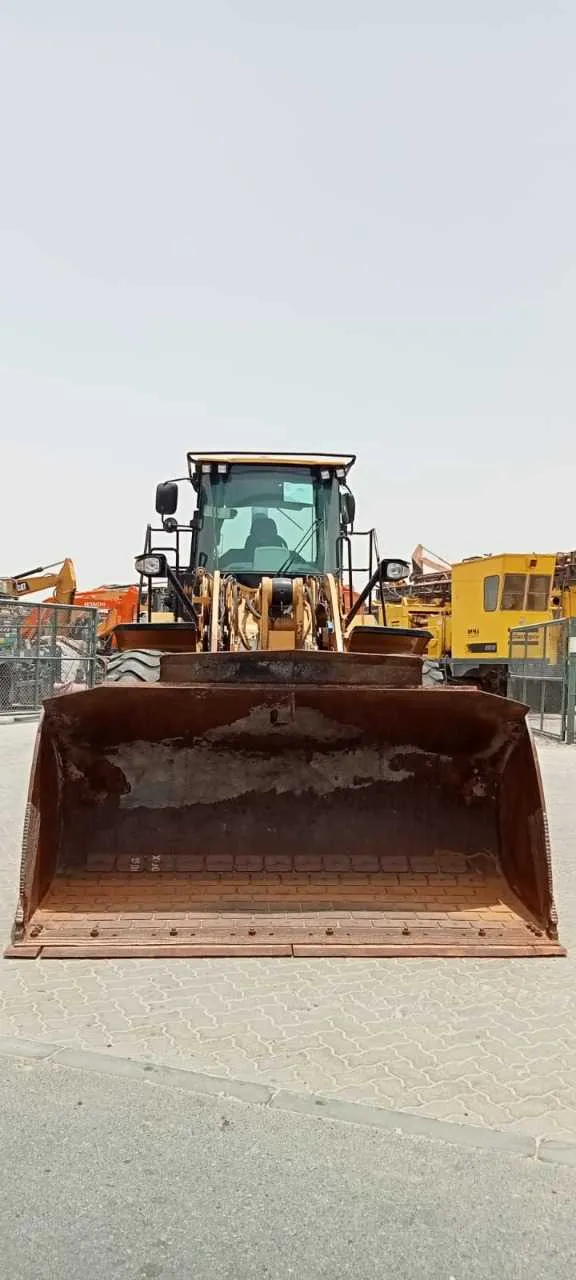 Caterpillar 950K wheel loader 2015 with 7,233 operating hours product image