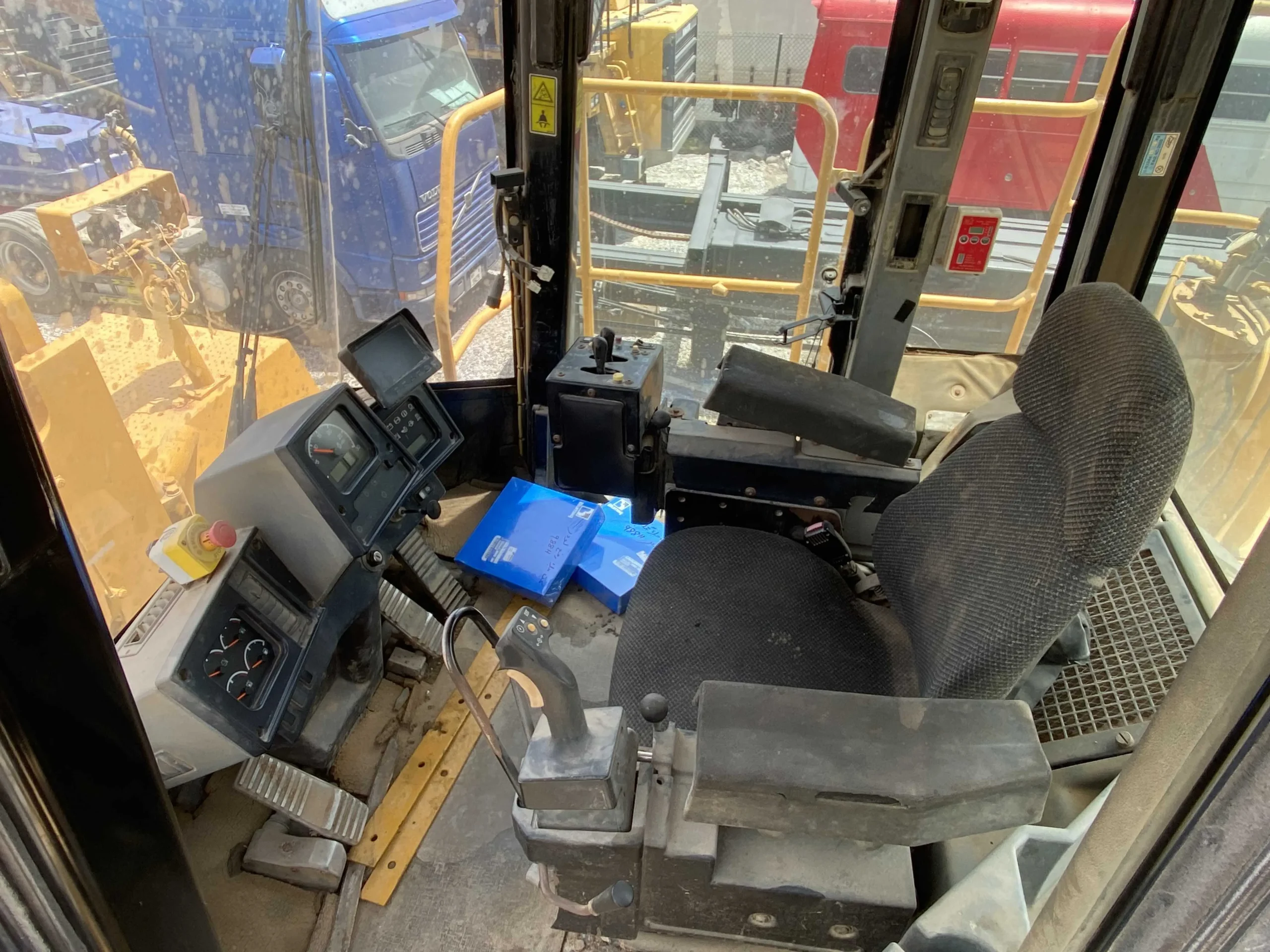 Caterpillar 988H wheel loader 2007 with 45,000 operating hours product image