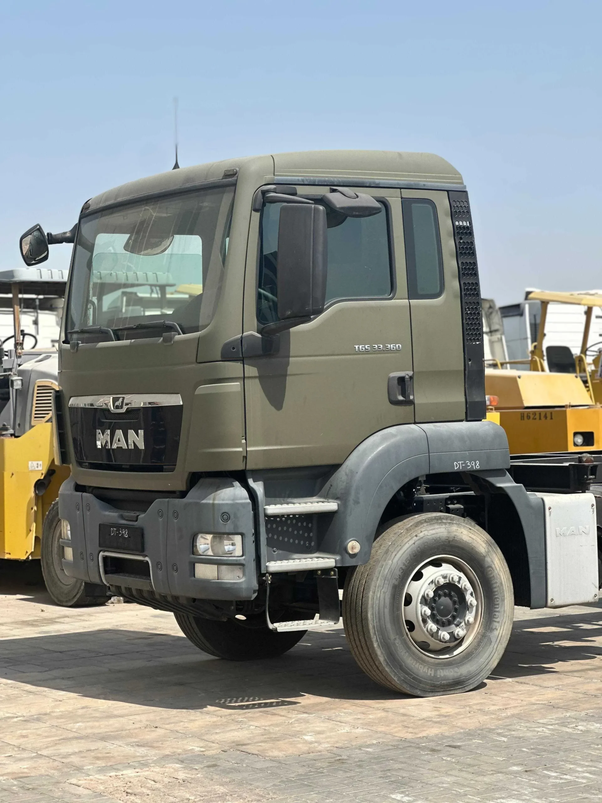 MAN TGS 33.360 tractor unit 2017 product image