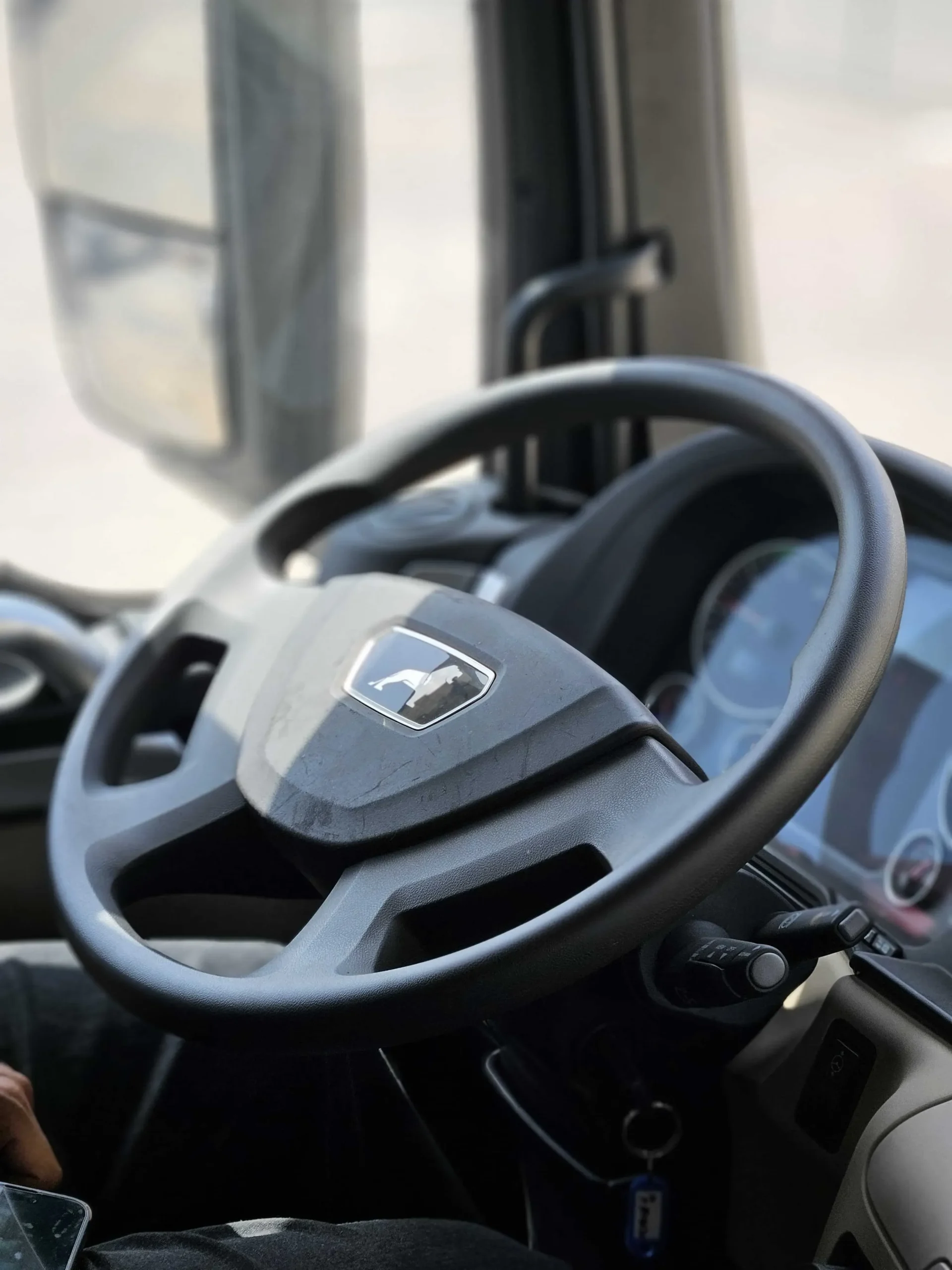 MAN TGS 33.360 tractor unit 2017 product image