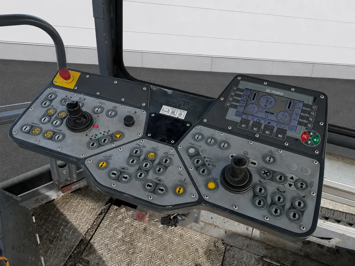 Voegele Super 1900-3i asphalt paver operator control panel