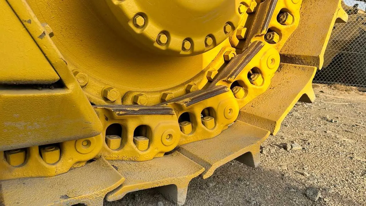Komatsu D375A-5 dozer 2009 ref H-2030 product image